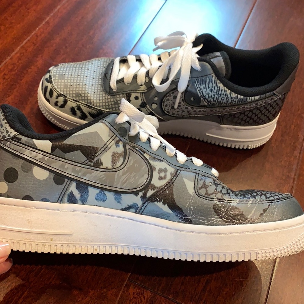 Snake skin NIKE AIR FORCE ONE US 7.5